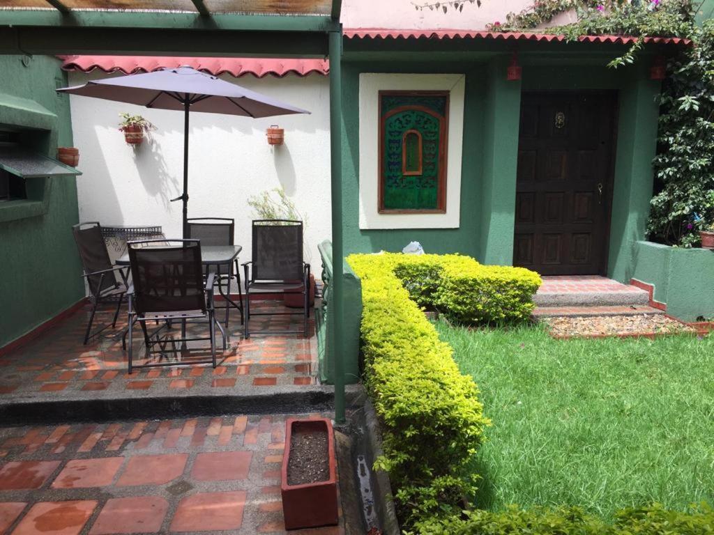 Apartaestudios Quinta Hidalga Bogota Luaran gambar