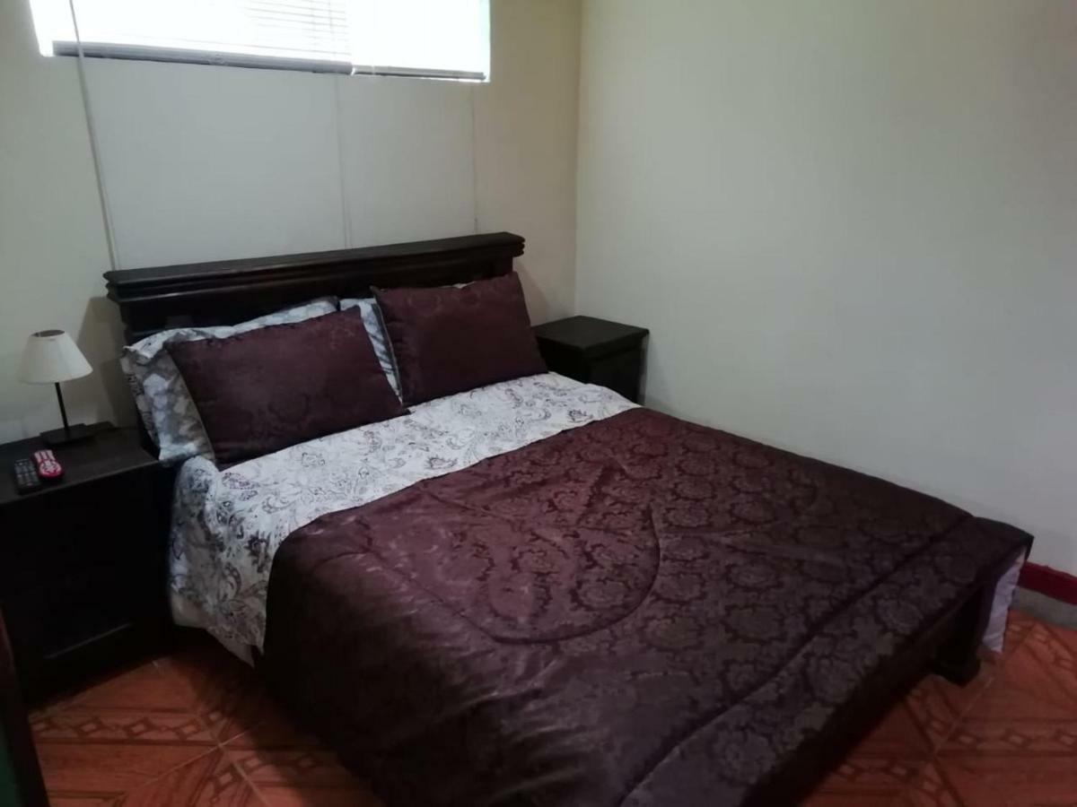 Apartaestudios Quinta Hidalga Bogota Luaran gambar